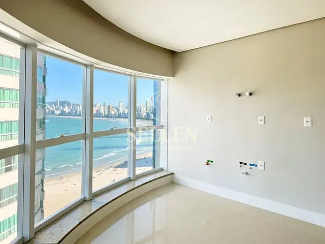 Apartamento 4 quartos e 4 banheiros, à venda, no bairro Pioneiros em Balneário Camboriú