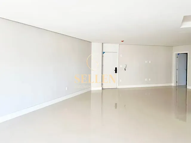 Apartamento 4 quartos e 4 banheiros, à venda, no bairro Pioneiros em Balneário Camboriú
