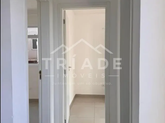 Apartamento 2 quartos e 1 banheiro, à venda, no bairro Costeira em Araucária