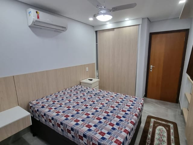 Apartamento com 210m² 4 quartos e 3 banheiros, à venda, no bairro Pitangueiras em Guarujá