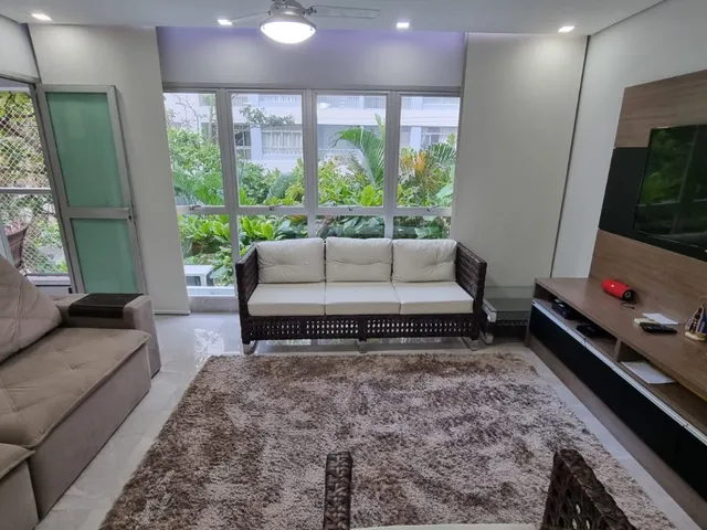 Apartamento com 210m² 4 quartos e 3 banheiros, à venda, no bairro Pitangueiras em Guarujá