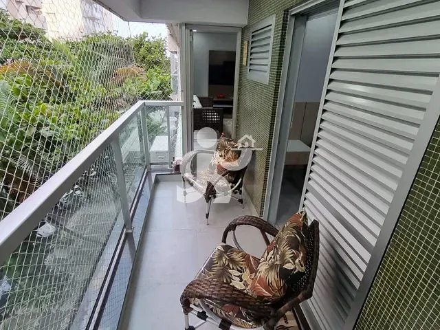 Apartamento com 210m² 4 quartos e 3 banheiros, à venda, no bairro Pitangueiras em Guarujá