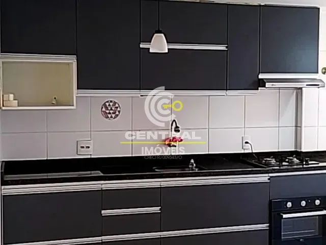 Apartamento 3 quartos e 2 banheiros, para alugar, no bairro Outeiro das Pedras em Itaboraí