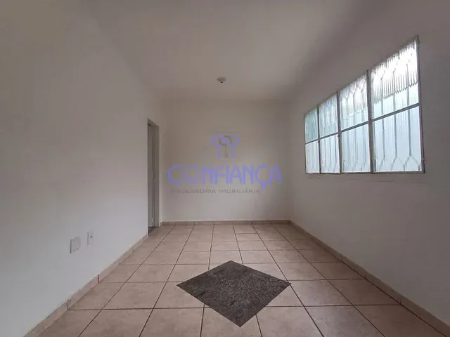 Apartamento com 60m² 2 quartos e 1 banheiro, para alugar, no bairro Campo Grande em Rio de Janeiro