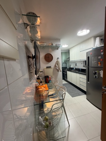 Apartamento 2 quartos e 4 banheiros, para alugar, no bairro Icaraí em Niterói