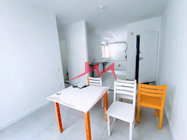 Apartamento com 44m² 2 quartos e 1 banheiro, à venda, no bairro Monjolos em São Gonçalo