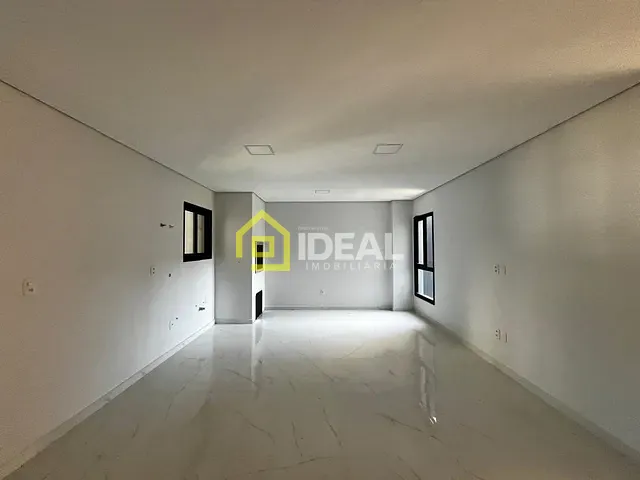 Apartamento 2 quartos e 2 banheiros, à venda, no bairro Parque de Exposições em Concórdia