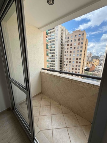 Apartamento com 65m² 2 quartos e 1 banheiro, para alugar, no bairro Santa Cecília em Alameda Barros