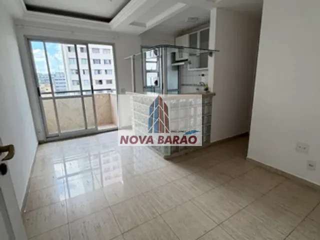Apartamento com 65m² 2 quartos e 1 banheiro, para alugar, no bairro Santa Cecília em Alameda Barros