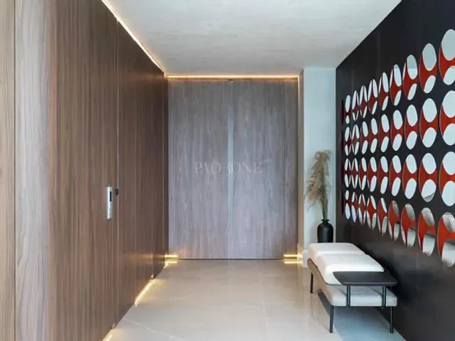 Apartamento 3 quartos e 4 banheiros, à venda, no bairro Campo Comprido em Curitiba
