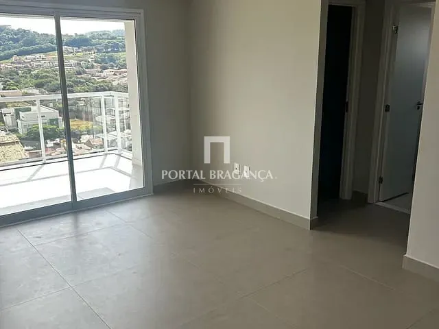 Apartamento 3 quartos e 2 banheiros, à venda ou para alugar, no bairro Centro em Bragança Paulista