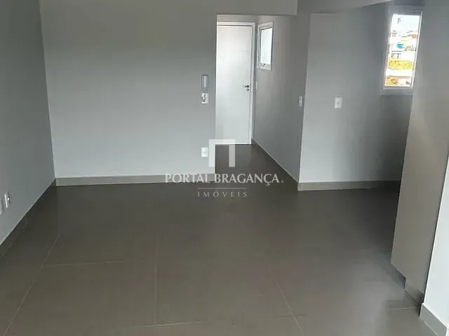 Apartamento 3 quartos e 2 banheiros, à venda ou para alugar, no bairro Centro em Bragança Paulista