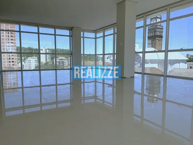 Apartamento com 287m² 3 quartos e 2 banheiros, à venda, no bairro Centro em Marau