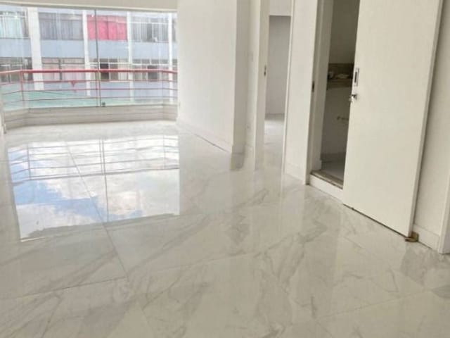 Apartamento 2 quartos e 1 banheiro, à venda, no bairro Centro em Juiz de Fora