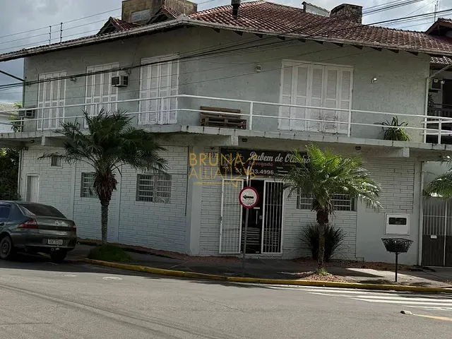 Apartamento 3 quartos e 2 banheiros, para alugar, no bairro Centro em Sapiranga