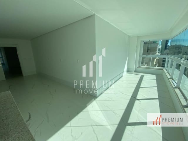 Apartamento com 185m² 4 quartos e 5 banheiros, à venda, no bairro itapema em ITAPEMA
