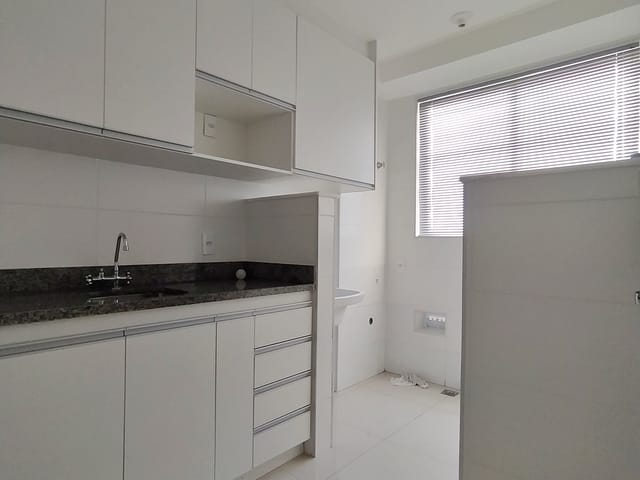 Foto do Apartamento - Apartamento para locação com 2 quartos (sendo 1 suíte) lazer com piscina e uma vaga, Planalto, Belo Horizonte, MG | Deltalar Imóveis