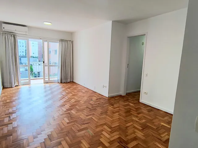 Apartamento 3 quartos e 2 banheiros, para alugar, no bairro Itaim Bibi em São Paulo