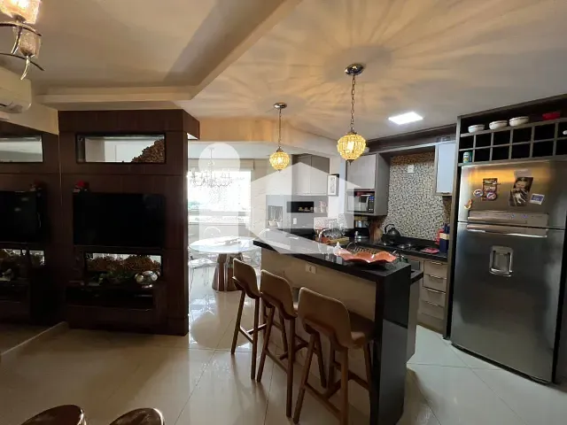 Apartamento 3 quartos e 2 banheiros, à venda, no bairro Centro em Rolândia