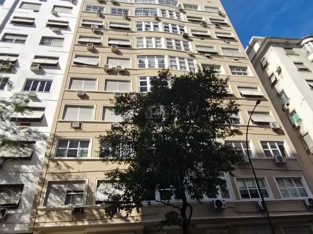 Apartamento 3 quartos e 3 banheiros, à venda, no bairro Copacabana em Rio de Janeiro