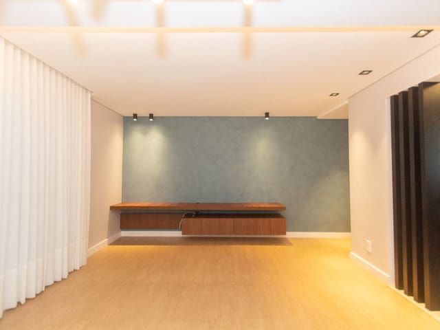 Apartamento com 112m² 3 quartos e 2 banheiros, para alugar, no bairro Orleans em Curitiba