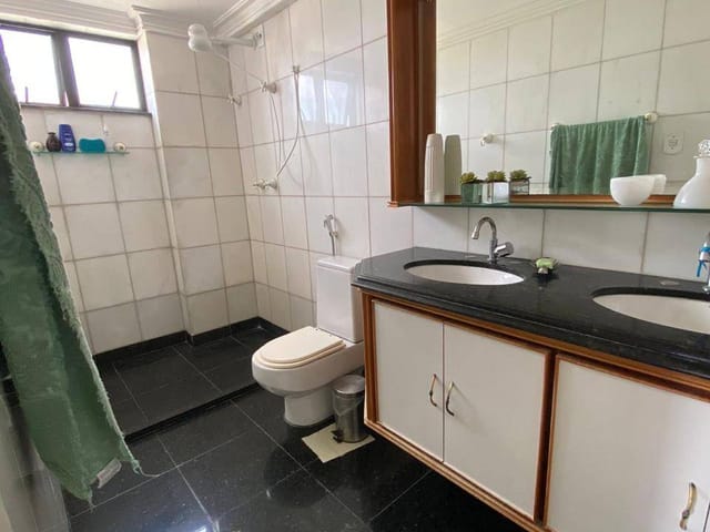 Apartamento 4 quartos e 4 banheiros, à venda, no bairro Treze de Julho em Aracaju