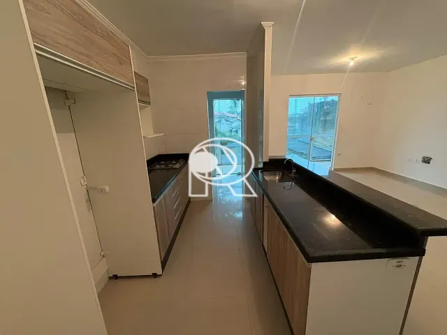 Apartamento 3 quartos e 2 banheiros, para alugar, no bairro Vila Tupy em Registro