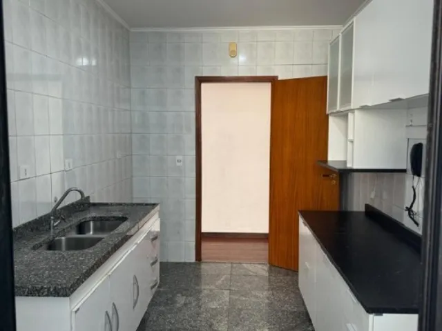 Apartamento 3 quartos e 2 banheiros, para alugar, no bairro Vila Gilda em Santo André