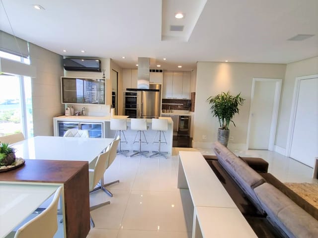 Apartamento com 141m², à venda, no bairro Centro em Ponta Grossa