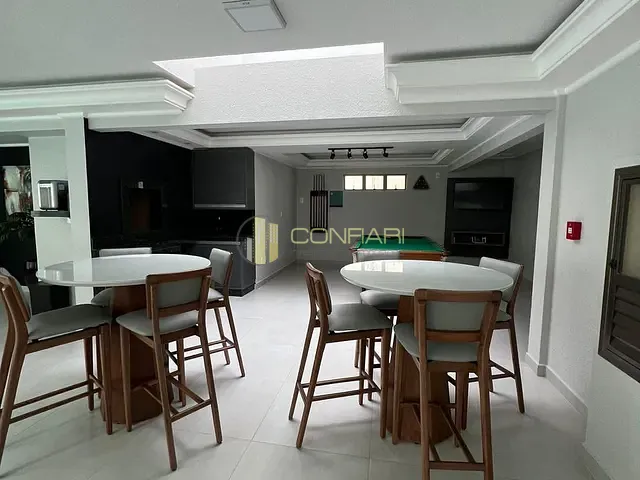 Apartamento com 140m² 3 quartos e 3 banheiros, à venda, no bairro Meia Praia em Itapema