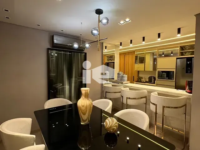Apartamento 2 quartos e 2 banheiros, à venda, no bairro Centro em Rolândia