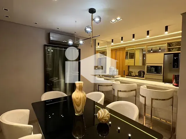Apartamento 2 quartos e 2 banheiros, à venda, no bairro Centro em Rolândia