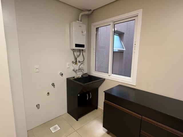 Apartamento 2 quartos e 1 banheiro, para alugar, no bairro Centro em Nova Prata