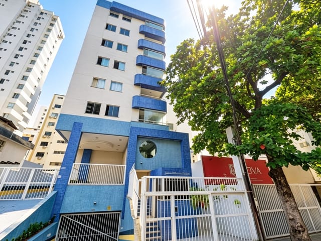 Apartamento 2 quartos e 3 banheiros, à venda ou para alugar, no bairro Pituba em Salvador