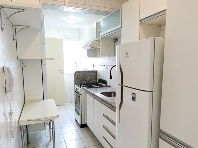 Apartamento 2 quartos e 3 banheiros, à venda ou para alugar, no bairro Pituba em Salvador