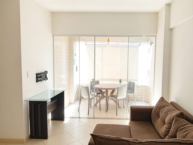 Apartamento 2 quartos e 3 banheiros, à venda ou para alugar, no bairro Pituba em Salvador