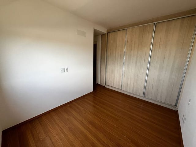 Apartamento com 121m² 2 quartos e 3 banheiros, para alugar, no bairro Gleba Palhano em Londrina