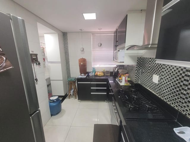 Apartamento 3 quartos e 1 banheiro, à venda, no bairro Guarani em Belo Horizonte
