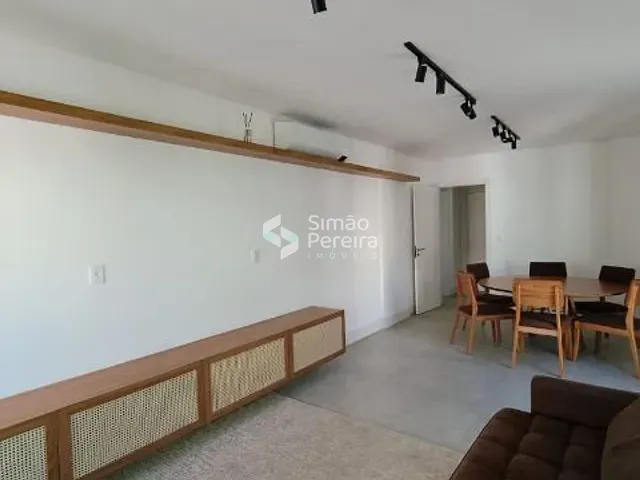 Apartamento com 200m² 4 quartos e 4 banheiros, à venda, no bairro Centro em Juiz de Fora