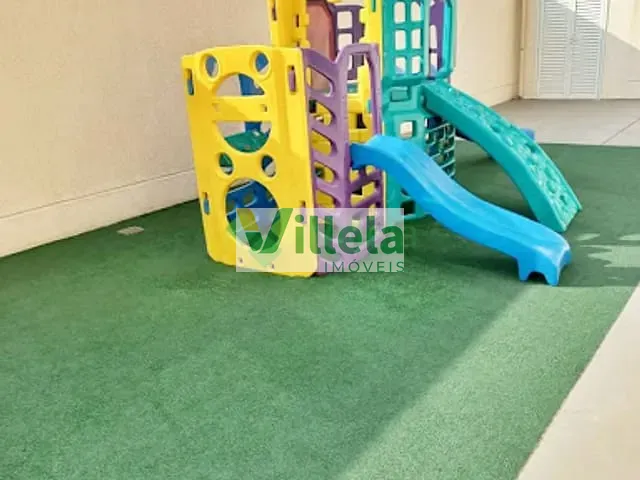 Apartamento com 70m² 3 quartos e 1 banheiro, à venda, no bairro Centro em Poá