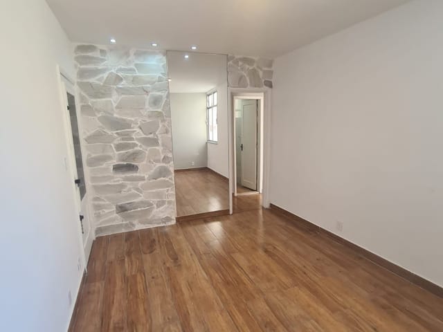 Apartamento com 50m² 2 quartos e 1 banheiro, à venda, no bairro Vila Isabel em Rio de Janeiro