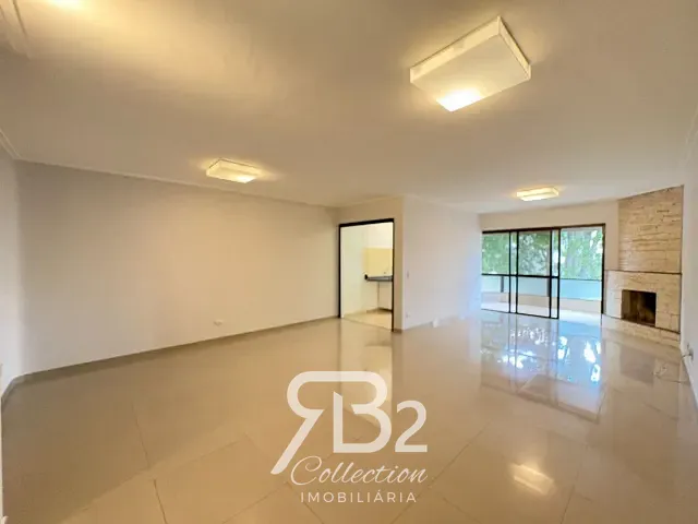 Apartamento com 357m² 3 quartos e 4 banheiros, à venda ou para alugar, no bairro Centro em Vinhedo