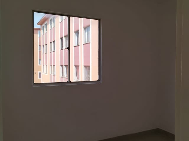 Apartamento com 77m² 2 quartos e 1 banheiro, à venda, no bairro Jardim Santa Cruz em Londrina