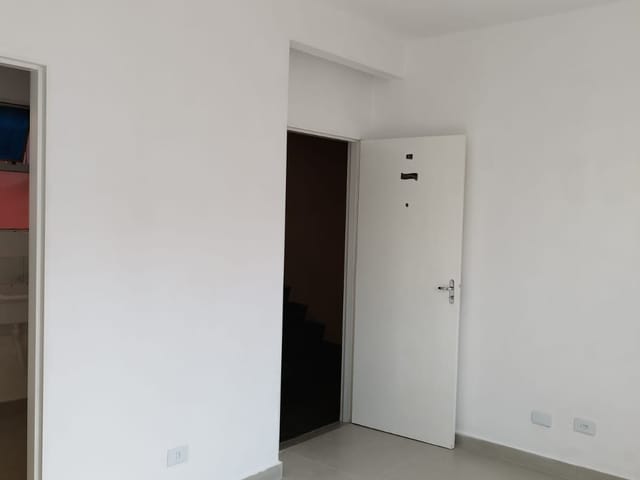 Apartamento com 77m² 2 quartos e 1 banheiro, à venda, no bairro Jardim Santa Cruz em Londrina