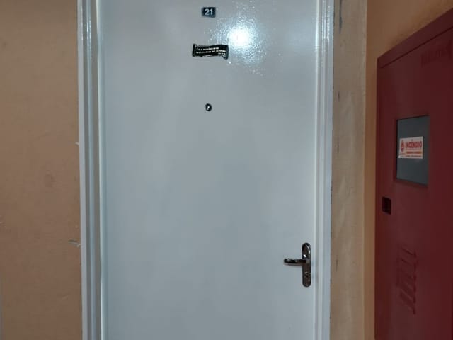 Apartamento com 77m² 2 quartos e 1 banheiro, à venda, no bairro Jardim Santa Cruz em Londrina