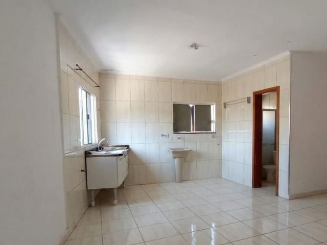 Apartamento com 25m² 1 quarto e 1 banheiro, para alugar, no bairro Colinas da Anhangüera em Santana de Parnaíba