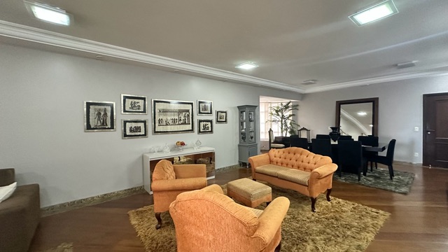 Apartamento 4 quartos e 6 banheiros, à venda, no bairro Centro em Londrina