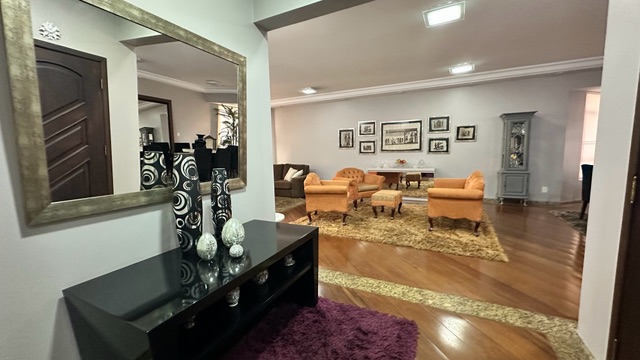 Apartamento 4 quartos e 6 banheiros, à venda, no bairro Centro em Londrina