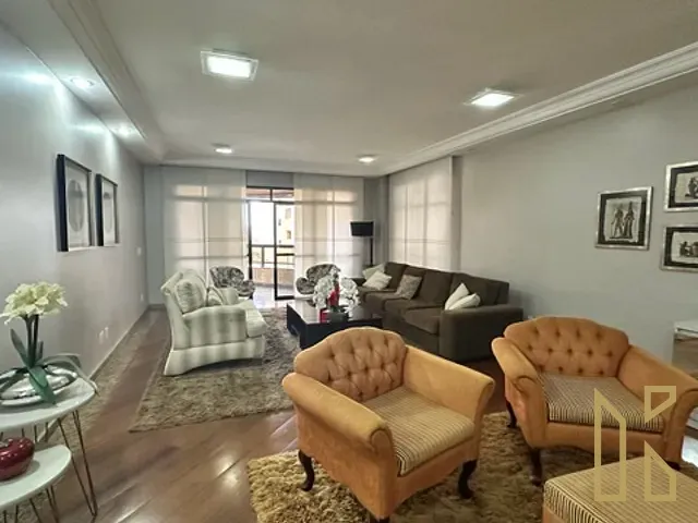 Apartamento 4 quartos e 6 banheiros, à venda, no bairro Centro em Londrina