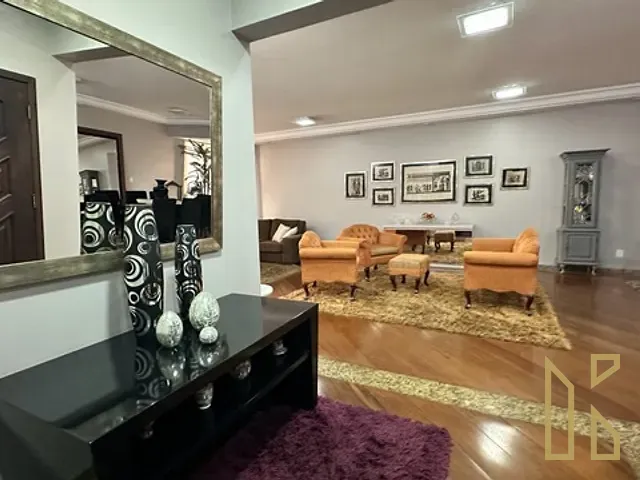 Apartamento 4 quartos e 6 banheiros, à venda, no bairro Centro em Londrina
